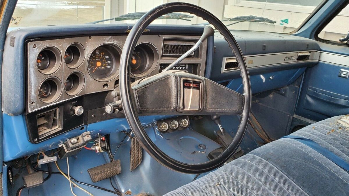 1985 GMC Suburban - photo 7