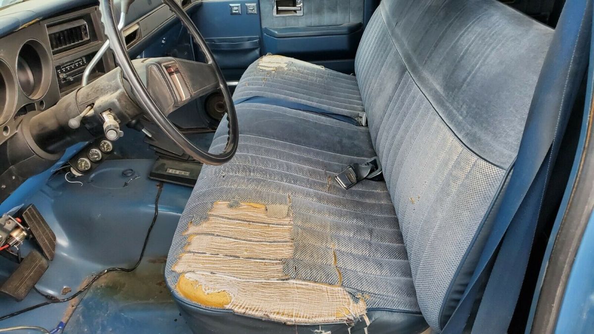 1985 GMC Suburban - photo 8