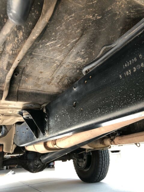 1985 GMC Suburban High Sierra/Silverado - photo 4