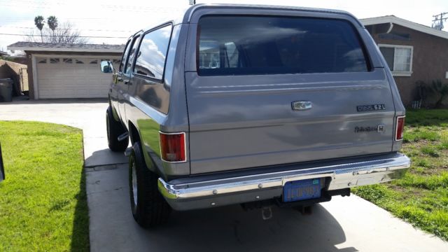 1985 GMC Suburban K2500 - 4X4 - DIESEL - photo 7