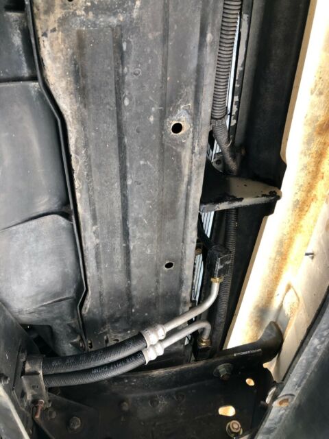 1985 GMC Suburban High Sierra/Silverado - photo 6