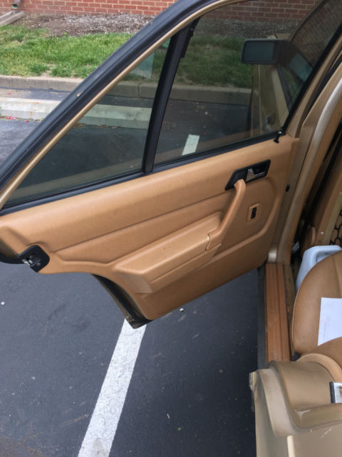 1985 Mercedes-Benz 190-Series - photo 8