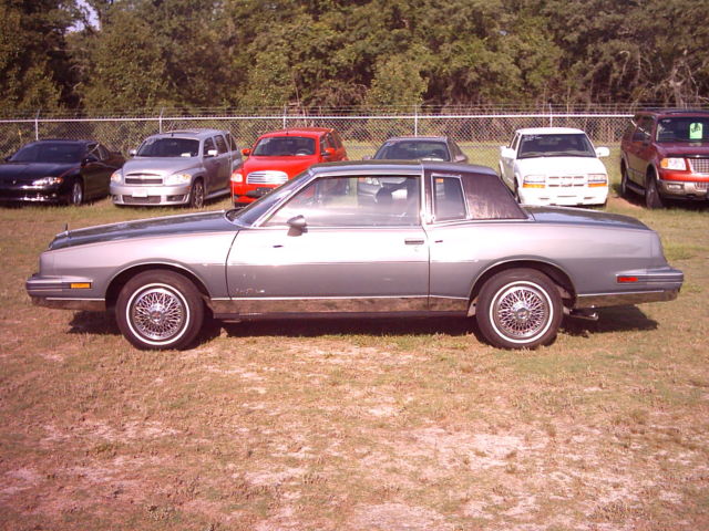 1985 Pontiac Grand Prix LE - photo 2