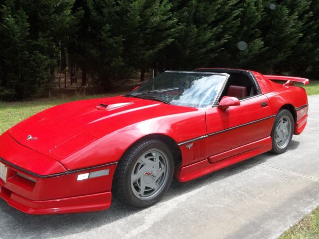 1985 Greenwood RED CORVETTE (new 350 engine) 1985 Chevrolet Corvette