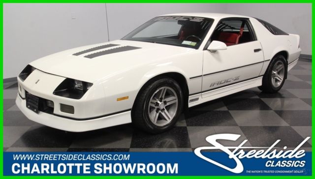 1985 IROC-Z 5L V8 16V Automatic RWD 1985 Chevrolet Camaro IROC-Z