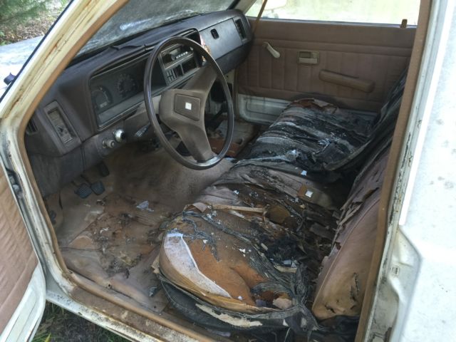 1985 Isuzu Other - photo 2