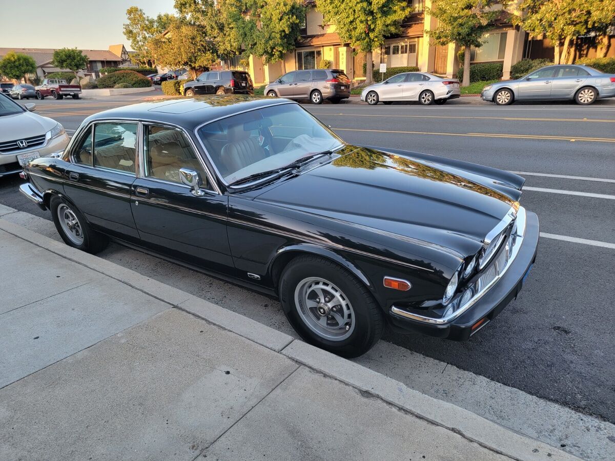 1985 Jaguar XJ6 - photo 2