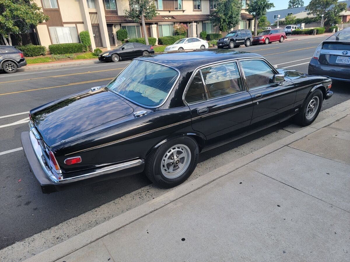 1985 Jaguar XJ6 - photo 4