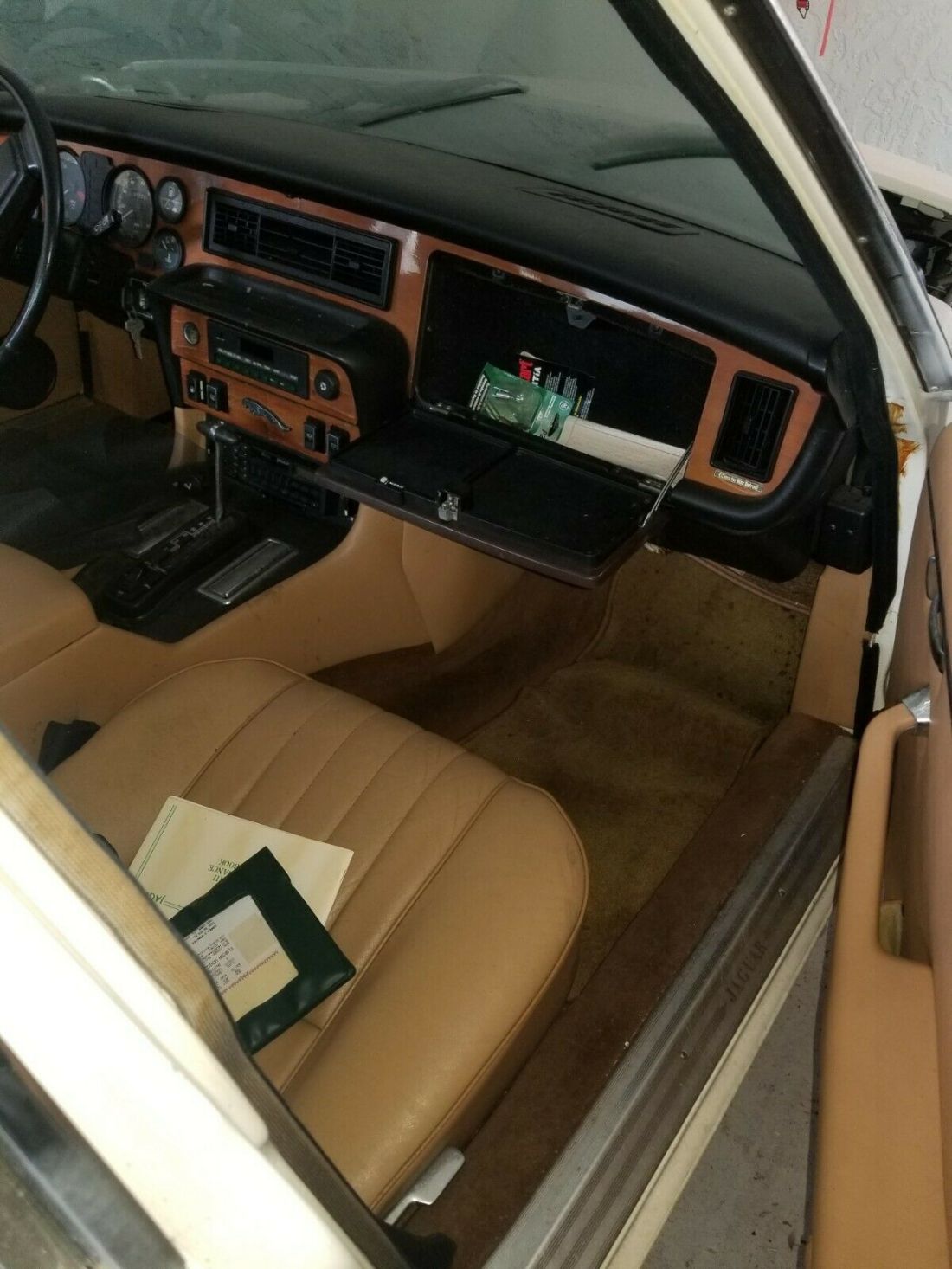 1985 Jaguar XJ6 - photo 11