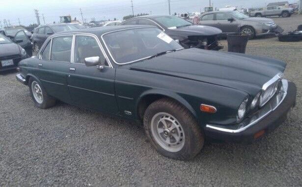1985 Jaguar XJ6 - photo 2