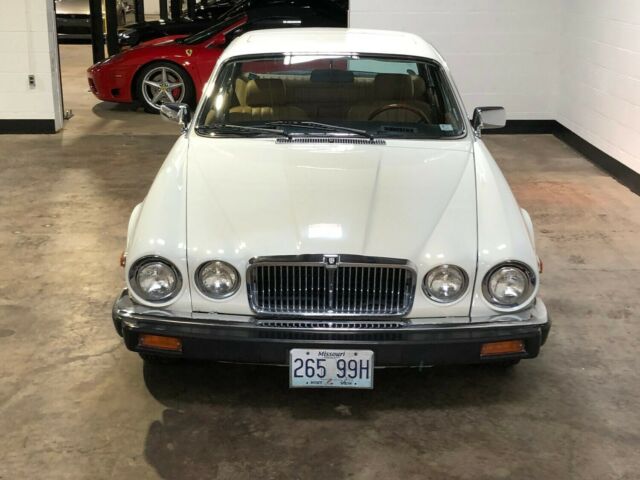 1985 Jaguar XJ6 - photo 6