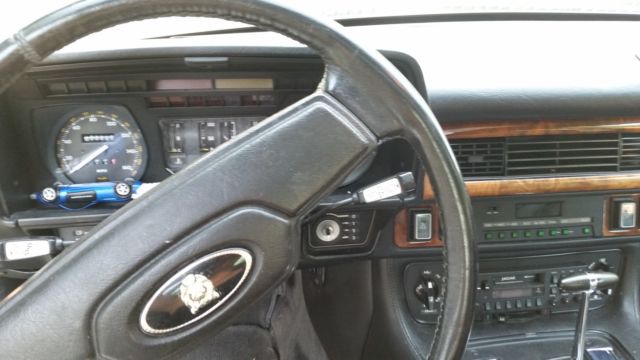 1985 Jaguar XJ12 - photo 7