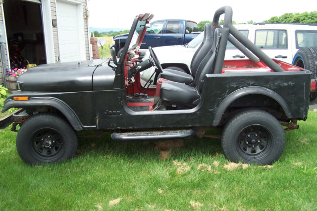 1985 Jeep CJ-7 1985 Jeep CJ Laredo