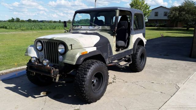 1985 Jeep CJ-7 4x4 1985 Jeep CJ