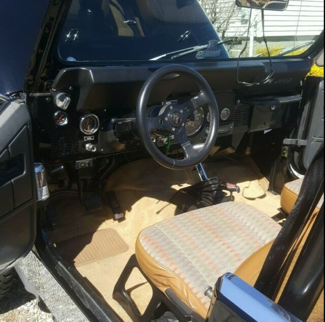1985 Jeep CJ Custom - photo 4
