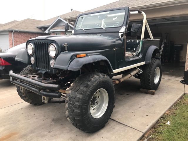 1985 Jeep CJ 7 with chevy 350 and 350 turbo automatic transmission 1985 Jeep CJ