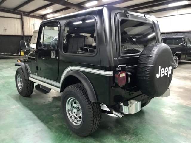 1985 Jeep CJ Laredo - photo 3