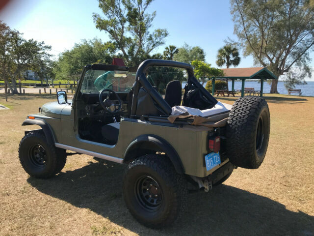 1985 Jeep CJ - photo 2