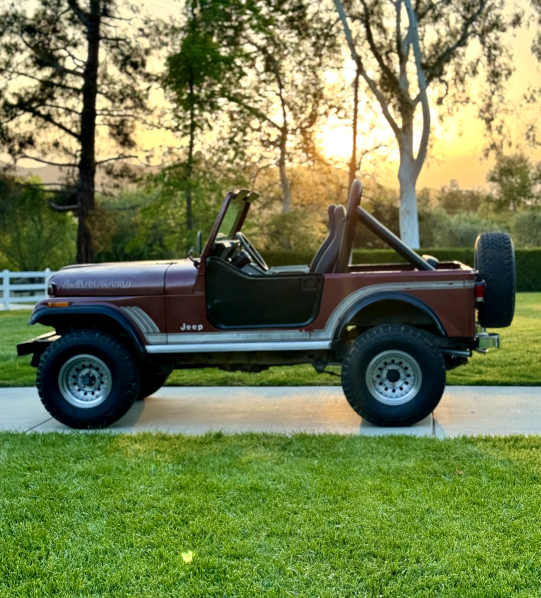 1985 Jeep CJ LAREDO - photo 2