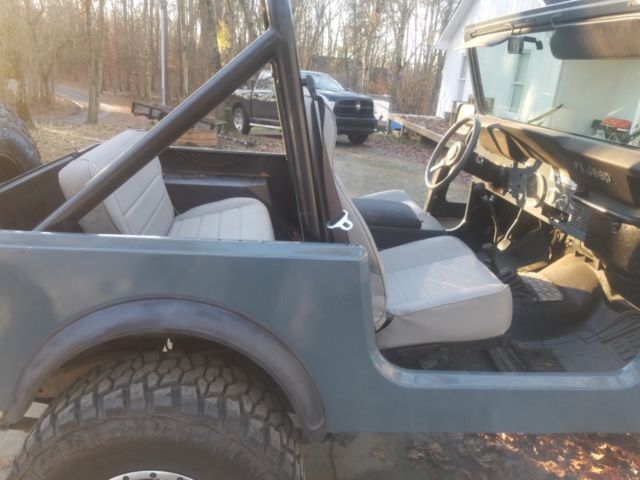 1985 Jeep CJ Apache - photo 11