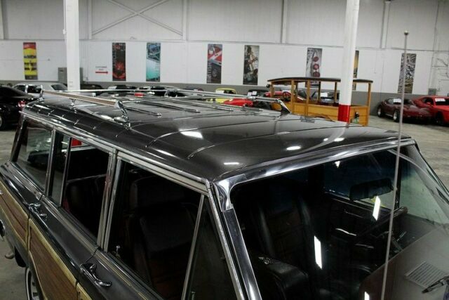 1985 Jeep Wagoneer -- - photo 10