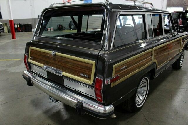 1985 Jeep Wagoneer -- - photo 11