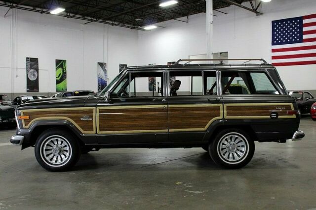 1985 Jeep Wagoneer -- - photo 2