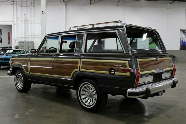 1985 Jeep Wagoneer -- - photo 3