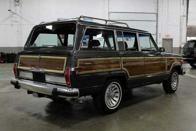 1985 Jeep Wagoneer -- - photo 5