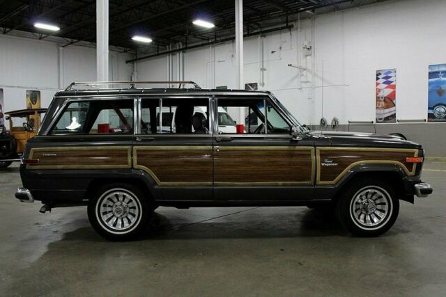 1985 Jeep Wagoneer -- - photo 6
