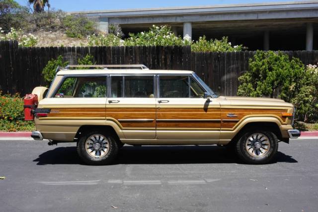 1985 Jeep Wagoneer - photo 5