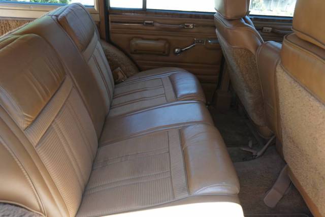 1985 Jeep Wagoneer - photo 6