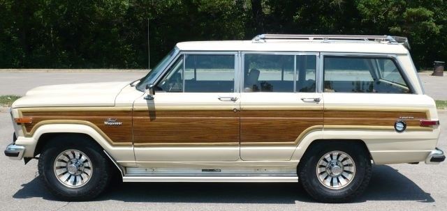 1985 Jeep Wagoneer - photo 2
