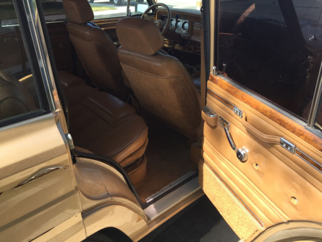 1985 Jeep Wagoneer - photo 7