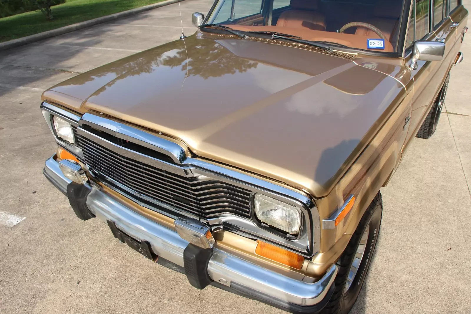 1985 Jeep Grand Wagoneer - photo 10