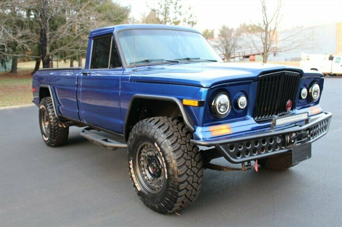 1985 Jeep J-10 Pickup 2dr - photo 11