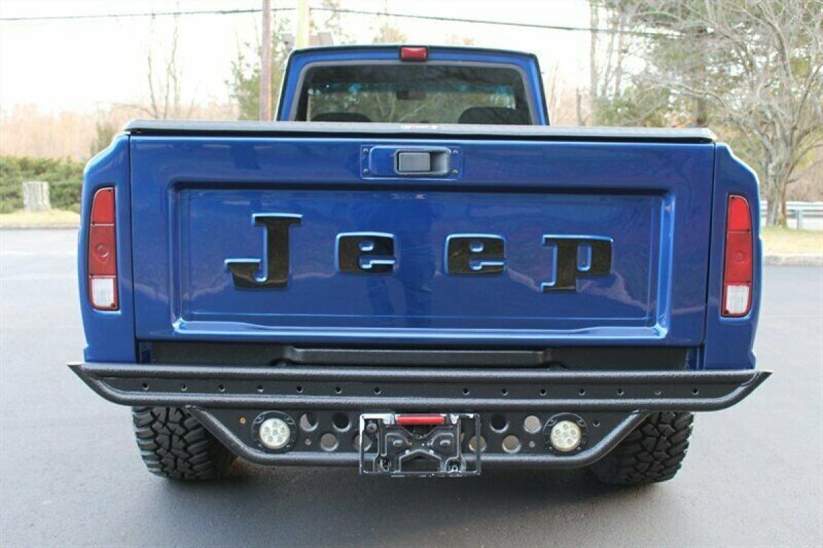 1985 Jeep J-10 Pickup 2dr - photo 7