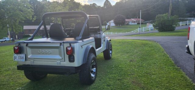 1985 Jeep Wrangler CJ7 - photo 4