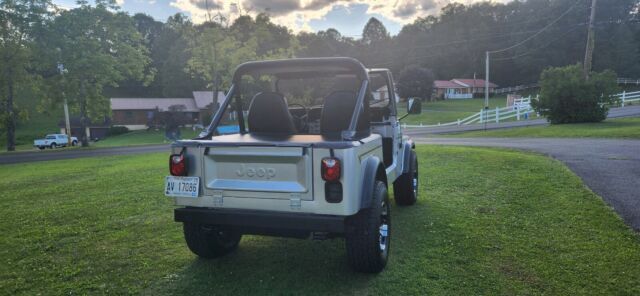 1985 Jeep Wrangler CJ7 - photo 5