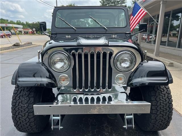 1985 Jeep Laredo CJ7 4X4 - photo 3