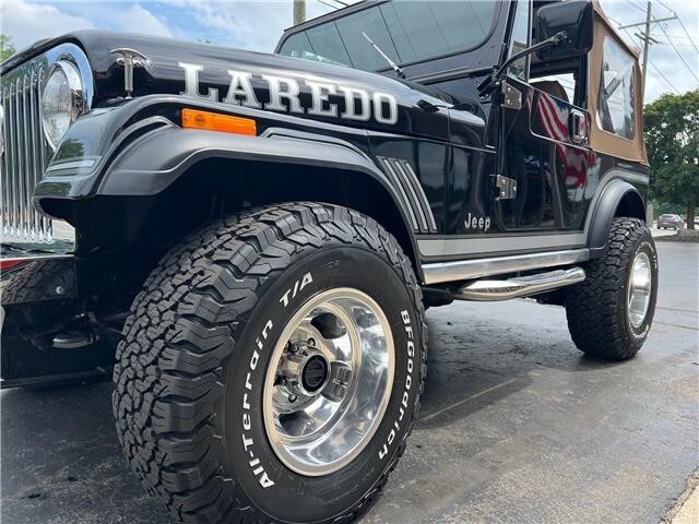1985 Jeep Laredo CJ7 4X4 - photo 5