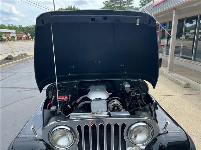 1985 Jeep Laredo CJ7 4X4 - photo 9