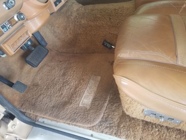 1985 Jeep Wagoneer Limited - photo 10