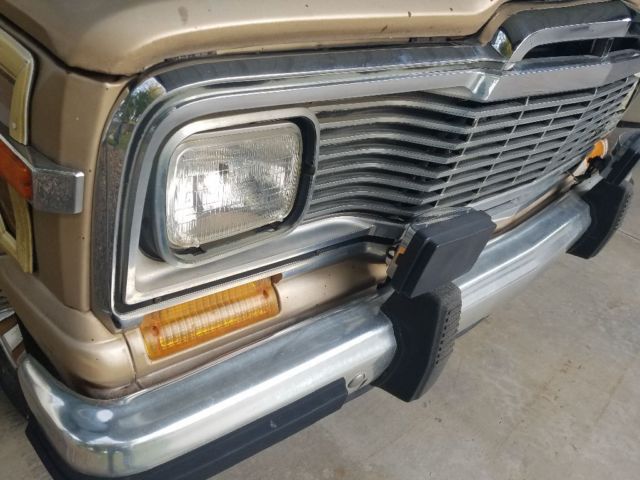 1985 Jeep Wagoneer Limited - photo 12
