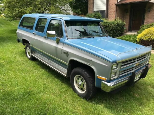 1985 Chevrolet Suburban Silverado - photo 3