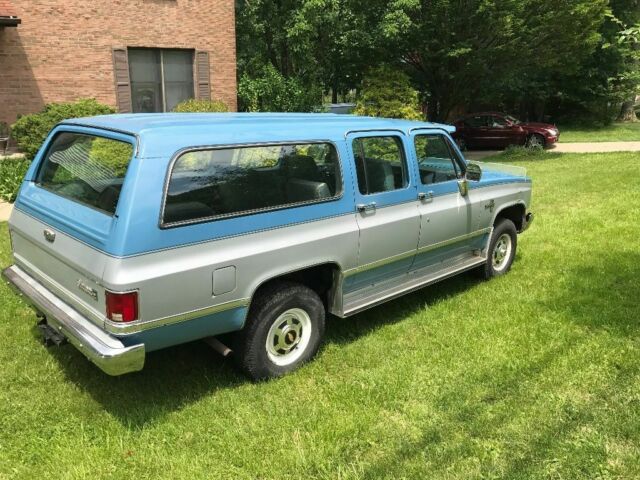 1985 Chevrolet Suburban Silverado - photo 4