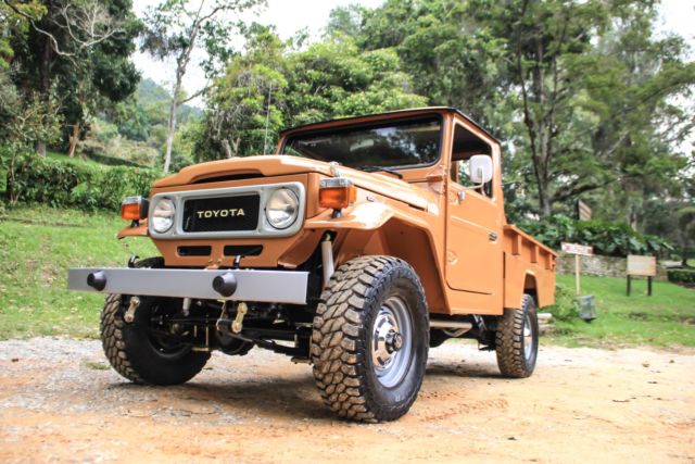 1980 Toyota Land Cruiser FJ-45 - photo 12