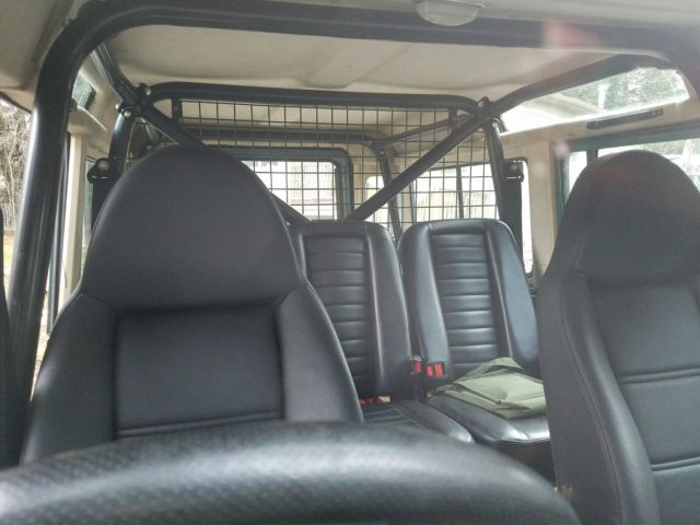 1980 Land Rover Defender County Station Wagon - photo 11