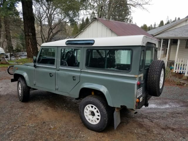 1980 Land Rover Defender County Station Wagon - photo 4