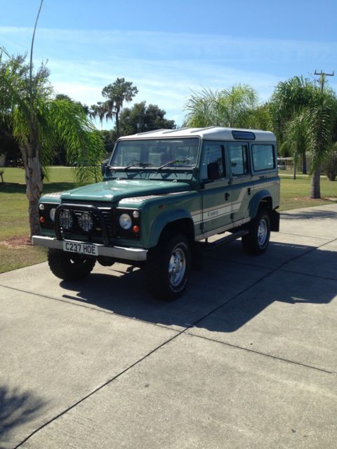 1900 Land Rover Defender County - photo 2